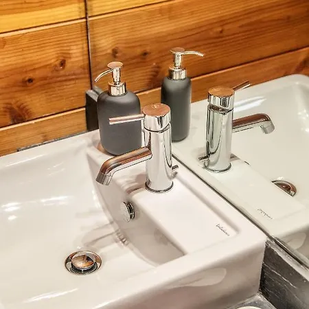 B1 Em Fao - By Ana Ferro